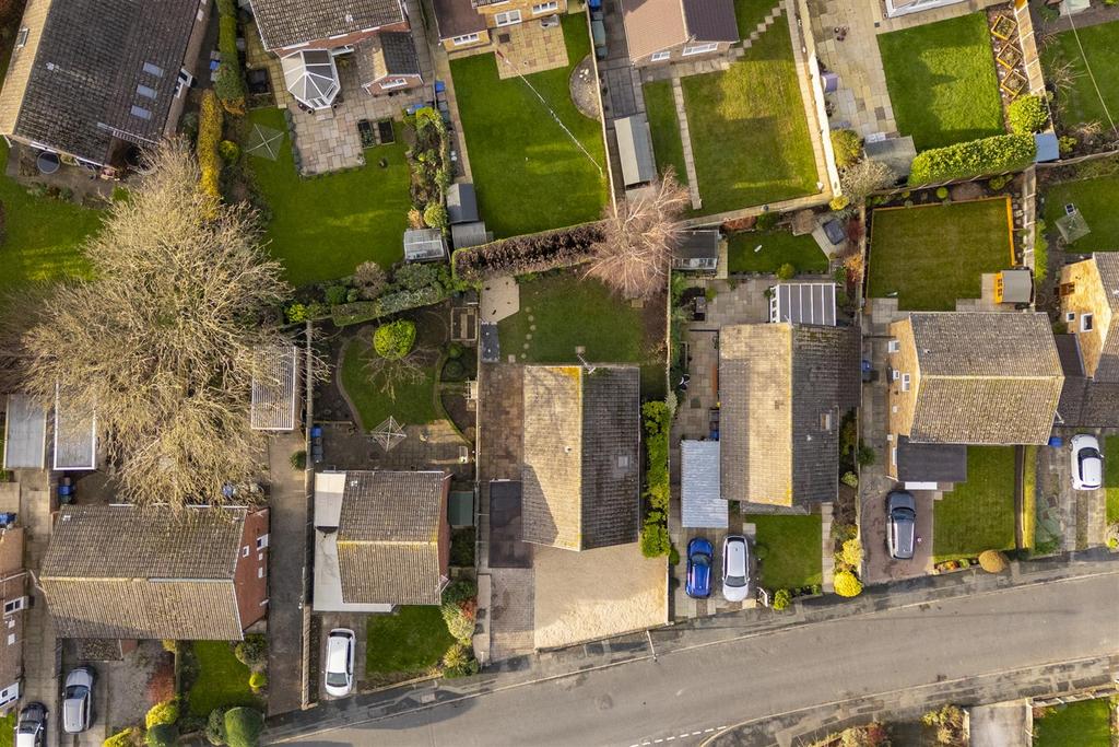 15 Low Garth Road  15.jpg