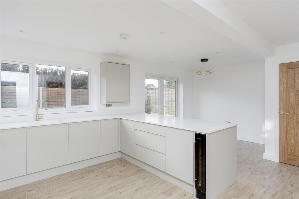 15 Low Garth Road  22.jpg