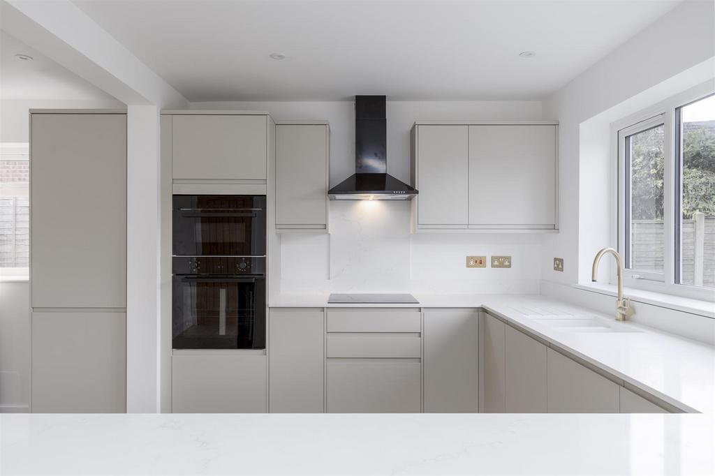 15 Low Garth Road  26.jpg