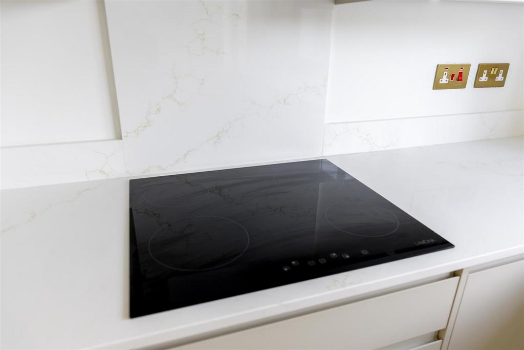 15 Low Garth Road  39.jpg