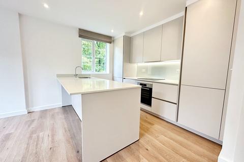 1 bedroom apartment to rent, Crouch End Hill, London N8