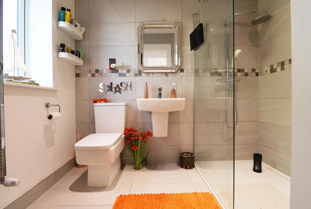Ensuite