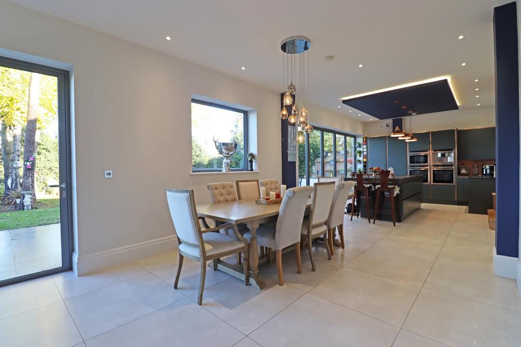 Kitchen diner