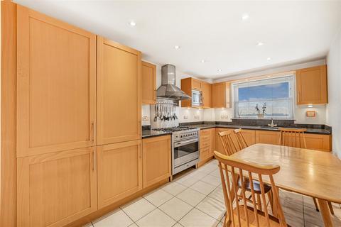 2 bedroom apartment for sale, Forest View, London E4