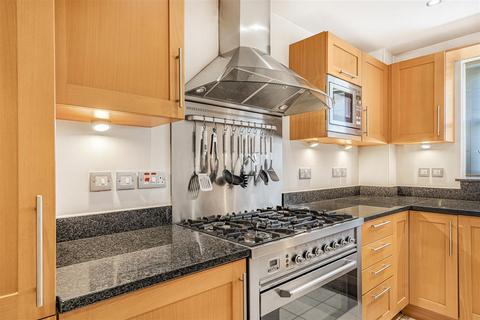 2 bedroom apartment for sale, Forest View, London E4