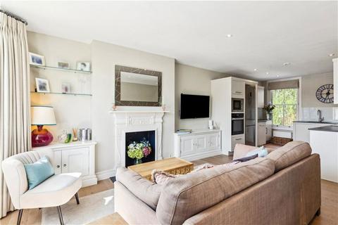 3 bedroom maisonette for sale, Margravine Gardens, London W6