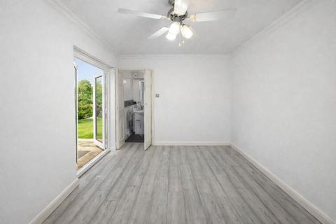 undefined, Portland Avenue, New Malden, KT3