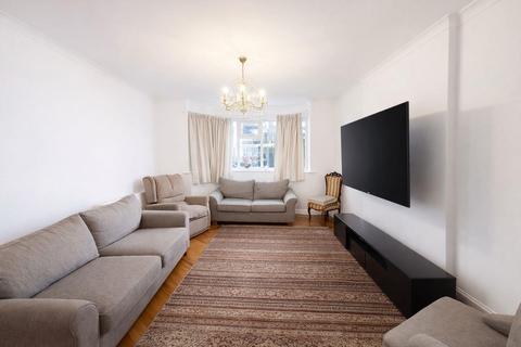 undefined, Portland Avenue, New Malden, KT3