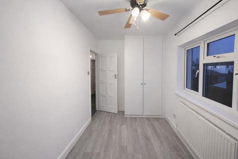 undefined, Portland Avenue, New Malden, KT3