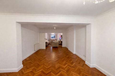 5 bedroom link detached house to rent, Portland Avenue, New Malden, KT3
