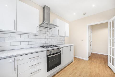 2 bedroom apartment for sale, Hampton Road, London E4