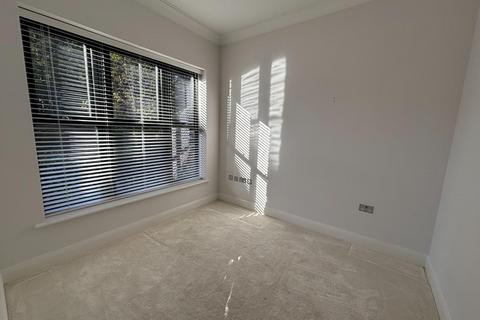 5 bedroom detached house for sale, Hayescroft Gardens, Manchester