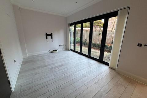 5 bedroom detached house for sale, Hayescroft Gardens, Manchester