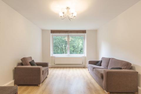 1 bedroom flat to rent, Flat 12 High London