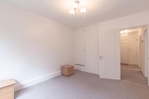 1 bedroom flat to rent, Flat 12 High London