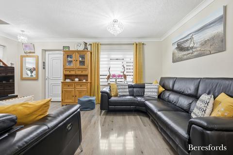 3 bedroom semi-detached house for sale, Hutton Drive, Hutton, CM13