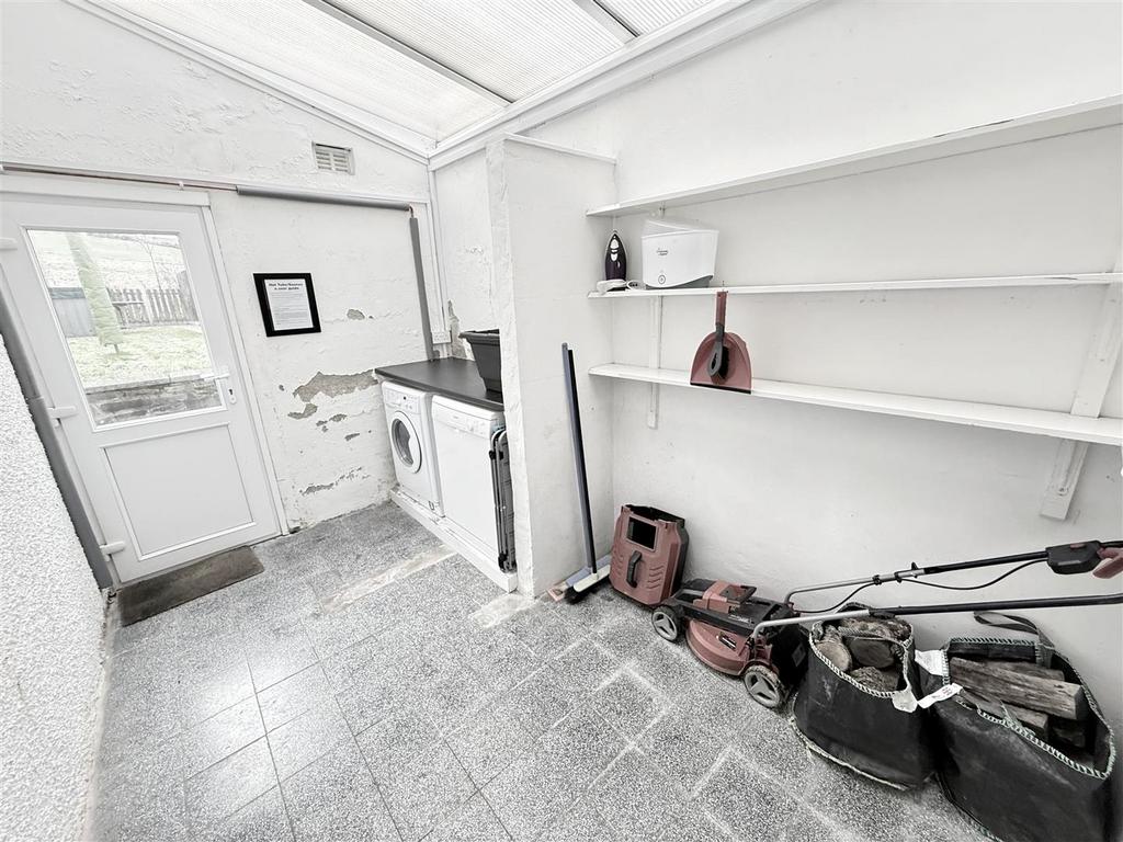 Utility room/ Conservatory