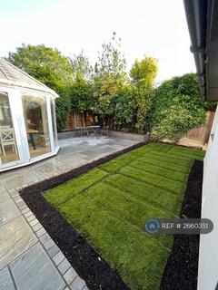 3 bedroom semi-detached house to rent, High Street, Bedford, MK45