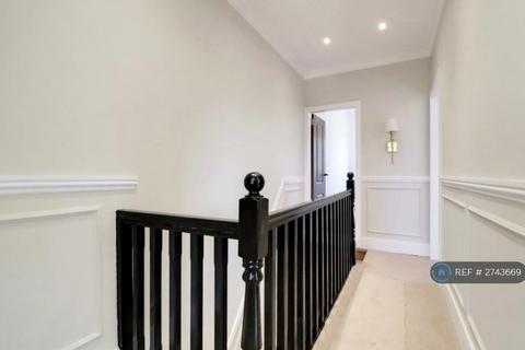 3 bedroom semi-detached house to rent, Lea Road, Gainsborough, DN21