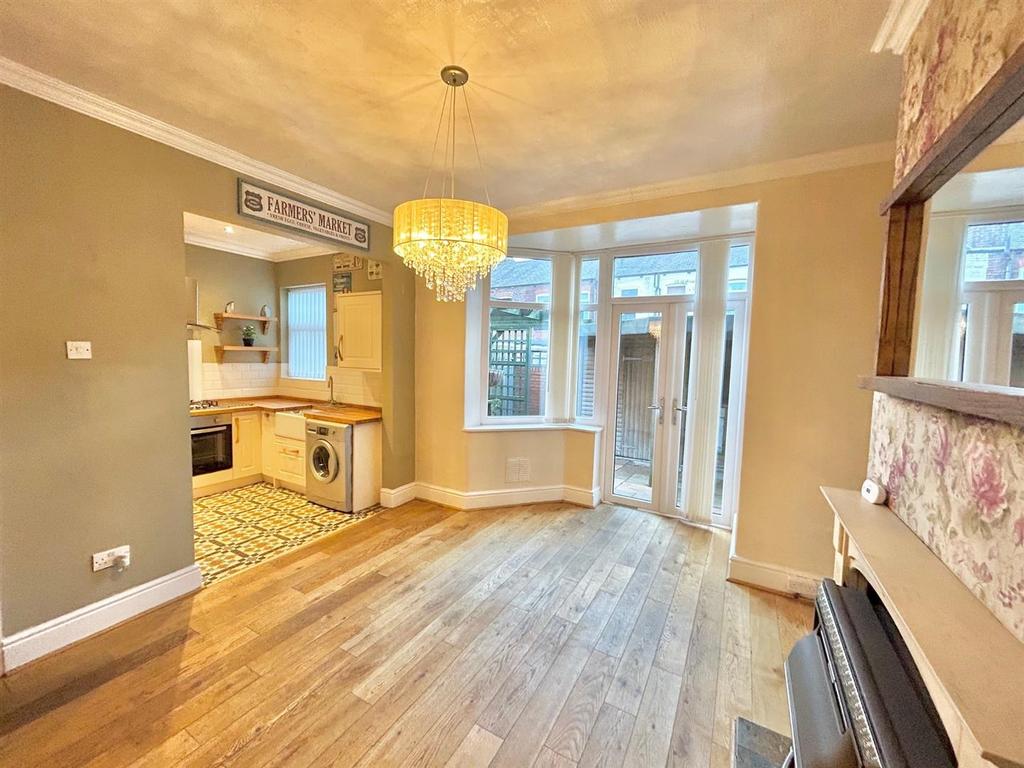 Dining Room 2.jpg