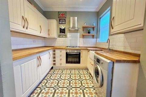 3 bedroom terraced house for sale, Hope Street, Leigh