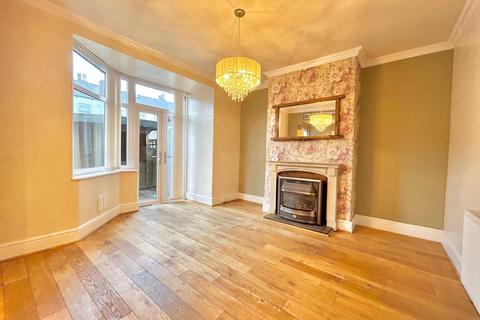 3 bedroom terraced house for sale, Hope Street, Leigh