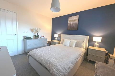 2 bedroom flat for sale, High Shields Close, South Shields, NE33