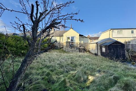 2 bedroom semi-detached bungalow for sale, Dalton Green Lane, Dalton, Huddersfield, HD5 9YE