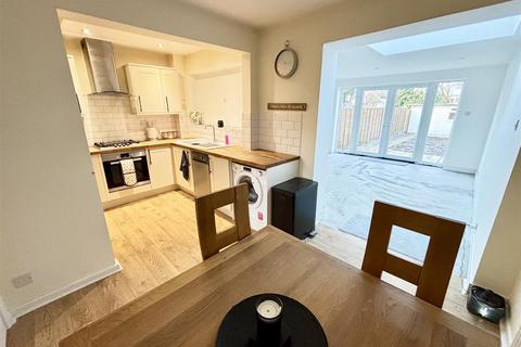 3 bedroom terraced house for sale, Petersham Road, Poole BH17