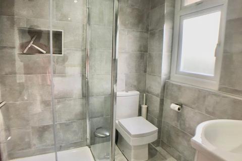 1 bedroom house of multiple occupation to rent, Pyrford Road, Woking, Surrey, GU22