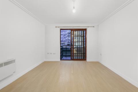 2 bedroom flat to rent, Hewitts Quay, Abbey Road, Barking, IG11