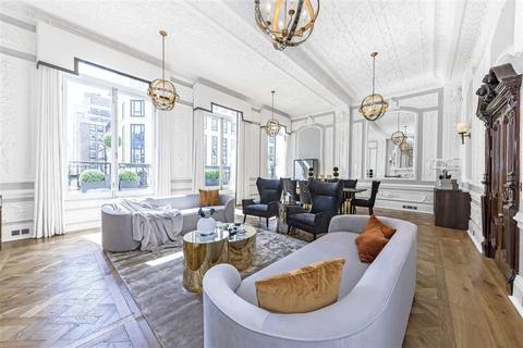 2 bedroom flat to rent, Strand, London WC2R