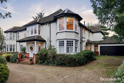 6 bedroom detached house for sale, Greenway, Hutton, CM13
