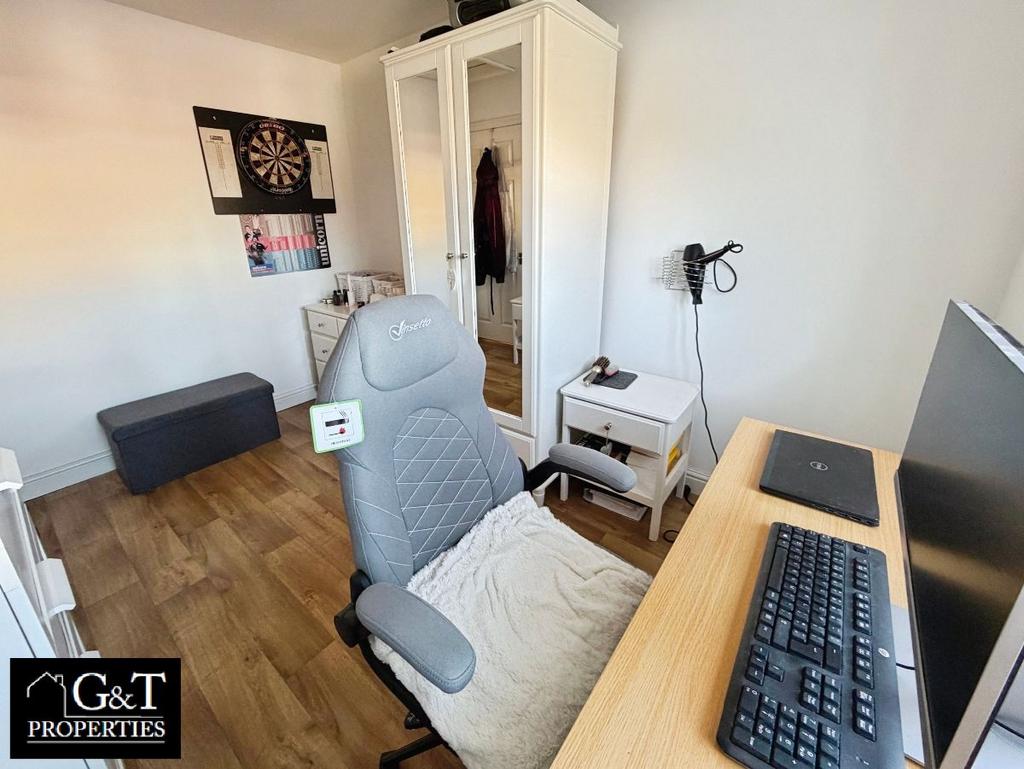 Second bedroom