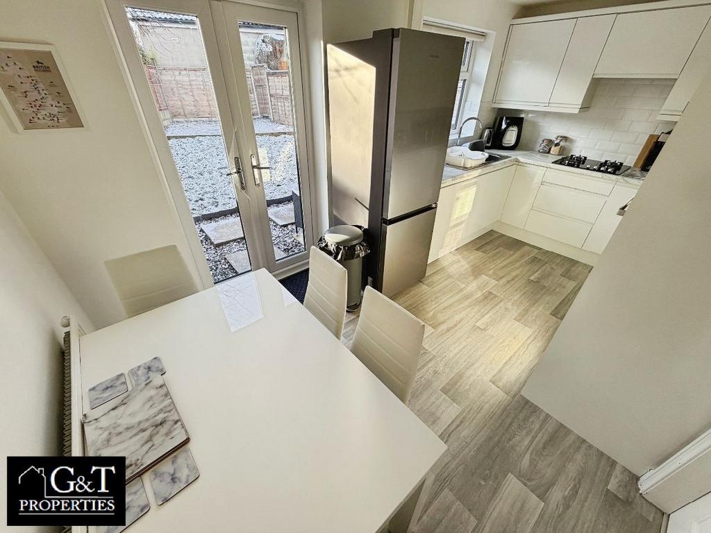 Kitchen/open plan dining room