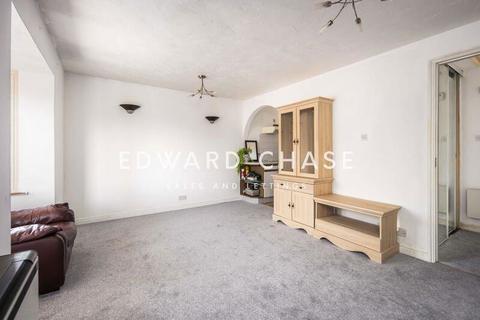 undefined, Waterside Close, Barking, IG11 9EL