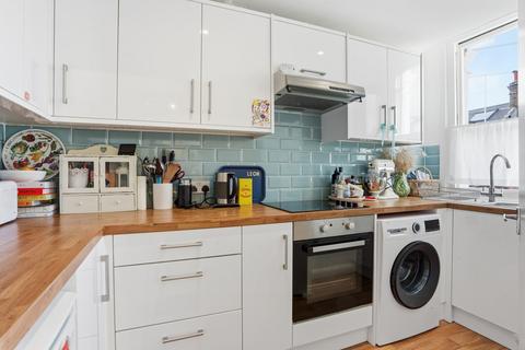 1 bedroom apartment to rent, Jedburgh Street, Clapham SW11