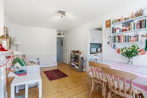 1 bedroom apartment to rent, Jedburgh Street, Clapham SW11