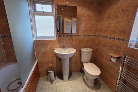 undefined, Rayleigh Road, Woodford Green