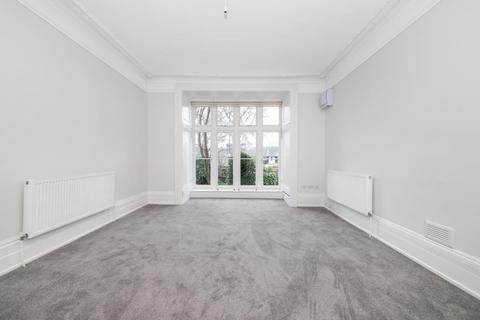 3 bedroom apartment to rent, Dulwich Wood Park, Upper Norwood, SE19