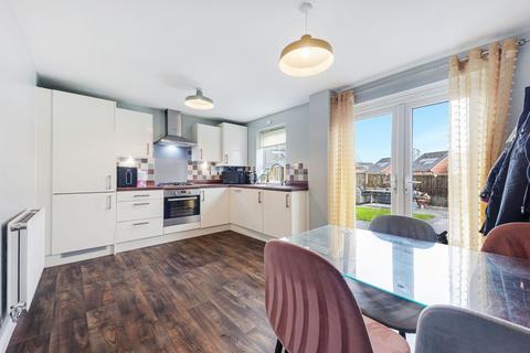 3 bedroom end of terrace house for sale, Wisbech Close, Runcorn WA7