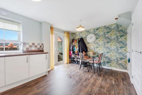 3 bedroom end of terrace house for sale, Wisbech Close, Runcorn WA7