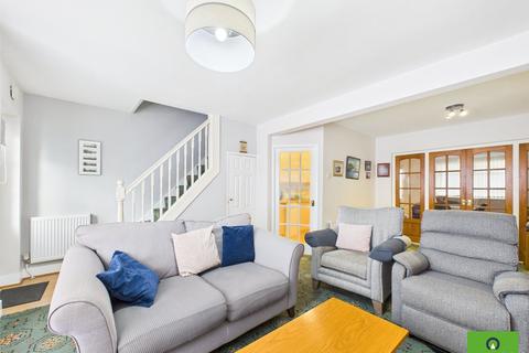 2 bedroom terraced house for sale, Richards Avenue, Romford RM7