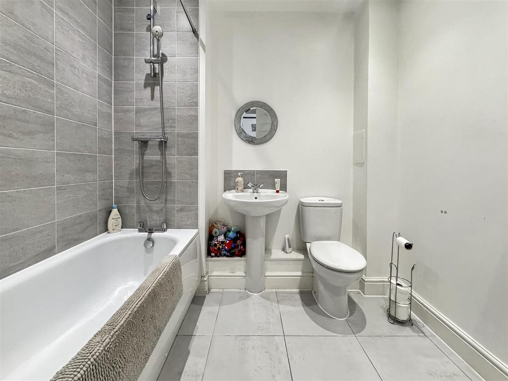 Bathroom.jpeg