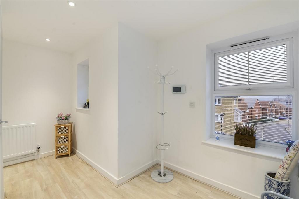 Flat 4 02.jpg