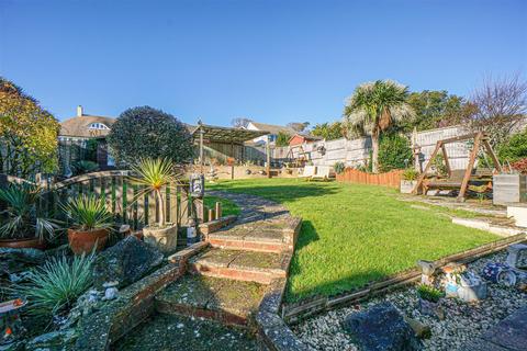 4 bedroom detached house for sale, The Byeway, Hastings