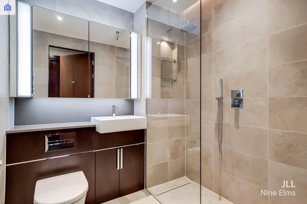 12 Bathroom 8