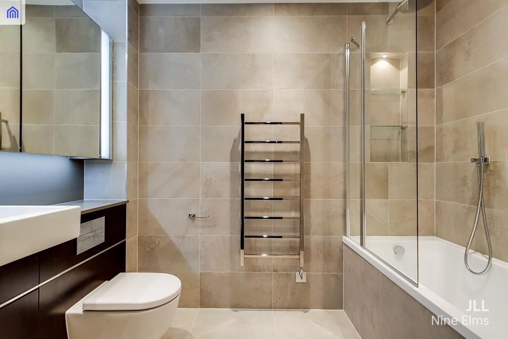 9 Master Ensuite 6