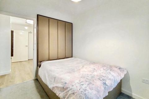 2 bedroom flat for sale, Flat 9 Viscount House, 8 Lakeside Drive, Park Royal, London, NW10 7GS