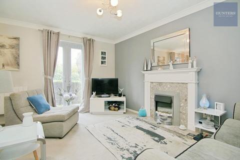 2 bedroom apartment for sale, Swinnow Close, Bramley, LS13 4NF